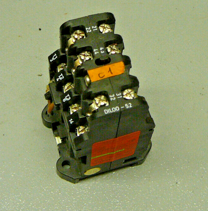 KLOCKNER-MOELLER CONTACTOR DIL 00-52-NA, 115/120 VOLT COIL 3 PHASE 50/60Hz