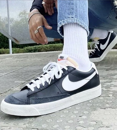 Nike Blazer Low '77 VNTG Mens 9 Black White DA6364-001 SB Nike Blazer Low '77 VNTG Mens 9 Black White DA6364-001 SB