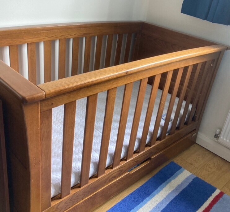 Mamas and papas set of 4 babies and Children’s oak furniture in