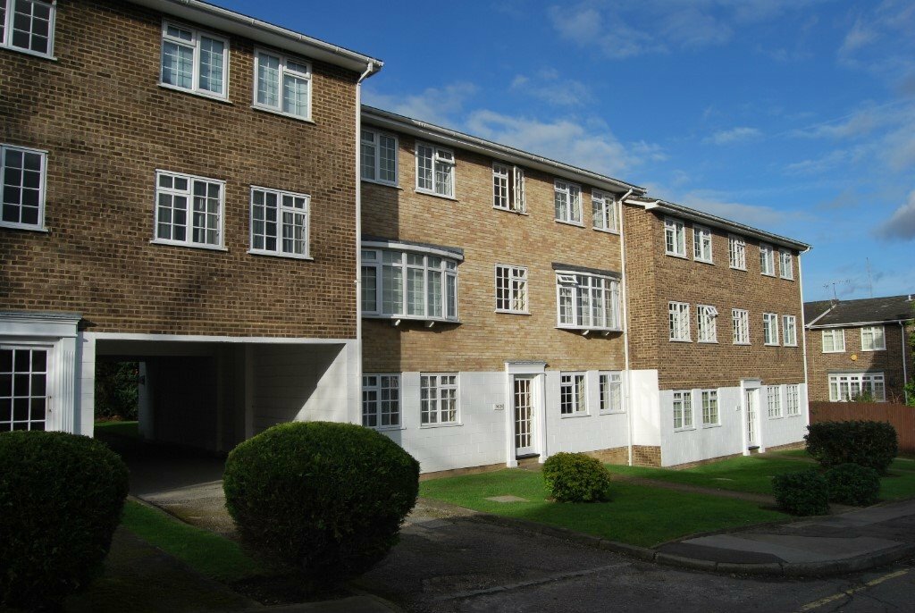 Good Sized One Bedroom Flat Close to Bromley South. Available Early May