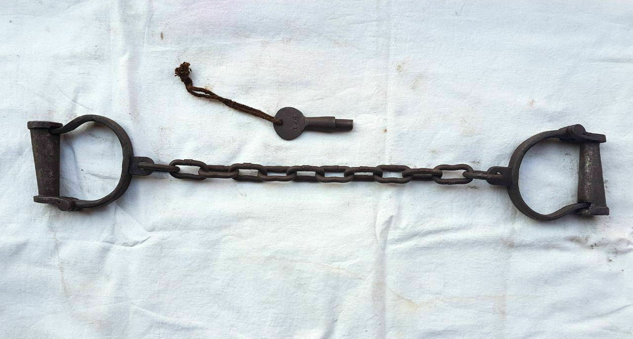 手錠、ヒンジ手錠、足錠、腰鎖（Handcuff、Legcuff） 手錠 高強度 ステンレス ヒンジ JC-806 ブラック シルバー 鍵