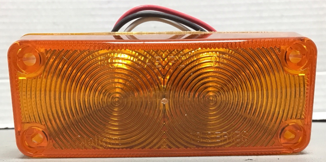 magma ライト 47183 - SuperNova® Aerodynamic LED Cab Marker Light