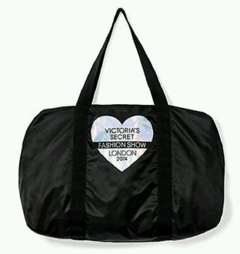 ☆Victoria's secret Bombshell Beautyストライプトートバッグ☆ Victoria's Secret Pink & White Striped Beach Bombshell