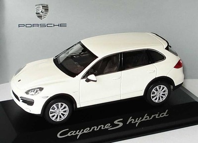 2013 Porsche Cayenne turbo white 1:43 WAP Dealer