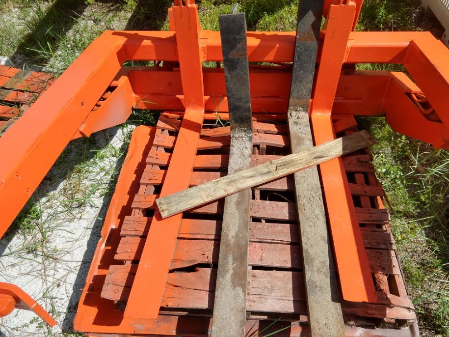 Forward Bin Tipper / Bin Dumper Produce