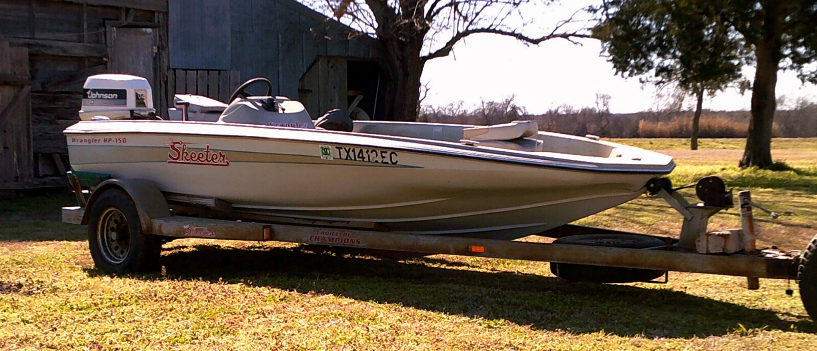 1985 Skeeter 16'2" Bass Boat & Trailer - Texas