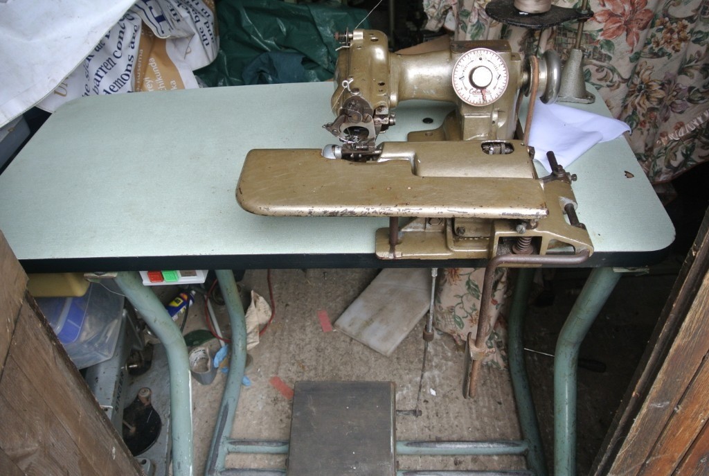 Columbia Blind hemmer, felling machine industrial sewing machine in Kettering