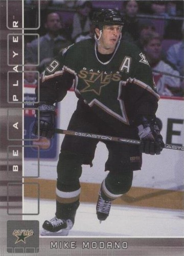 2001-02 In the Game Be A Player Memorabilia - Mike Modano #147