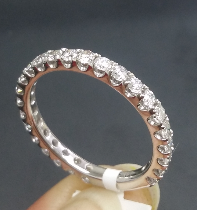 Pre-owned Handmade Deal 1.05ctw Natural Round Diamond Ladies Eternity Wedding Band Ring 14k Gold. In H