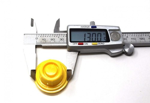 10 Pack Replacement YELLOW SPOUT CAPS Top Hat Style fits # 900302 900092 BLITZ