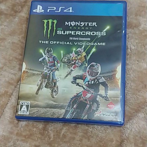 PS4 Monster Energy Supercross - The Official Videogame