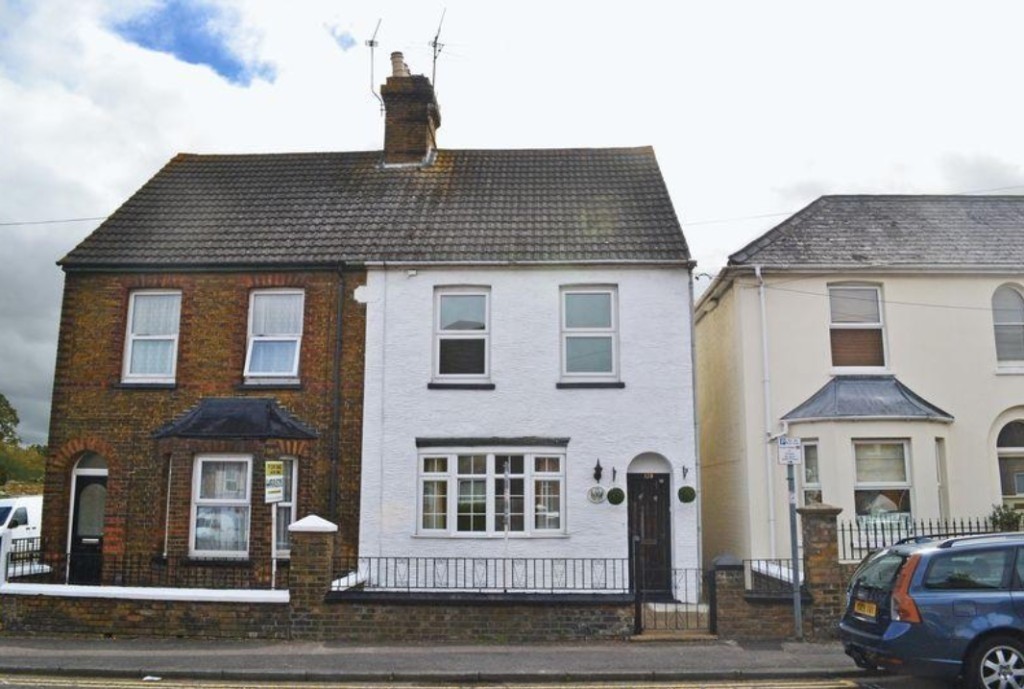 3 Bed SemiDetached House, Park Road, Sittingbourne ME10 1EW in