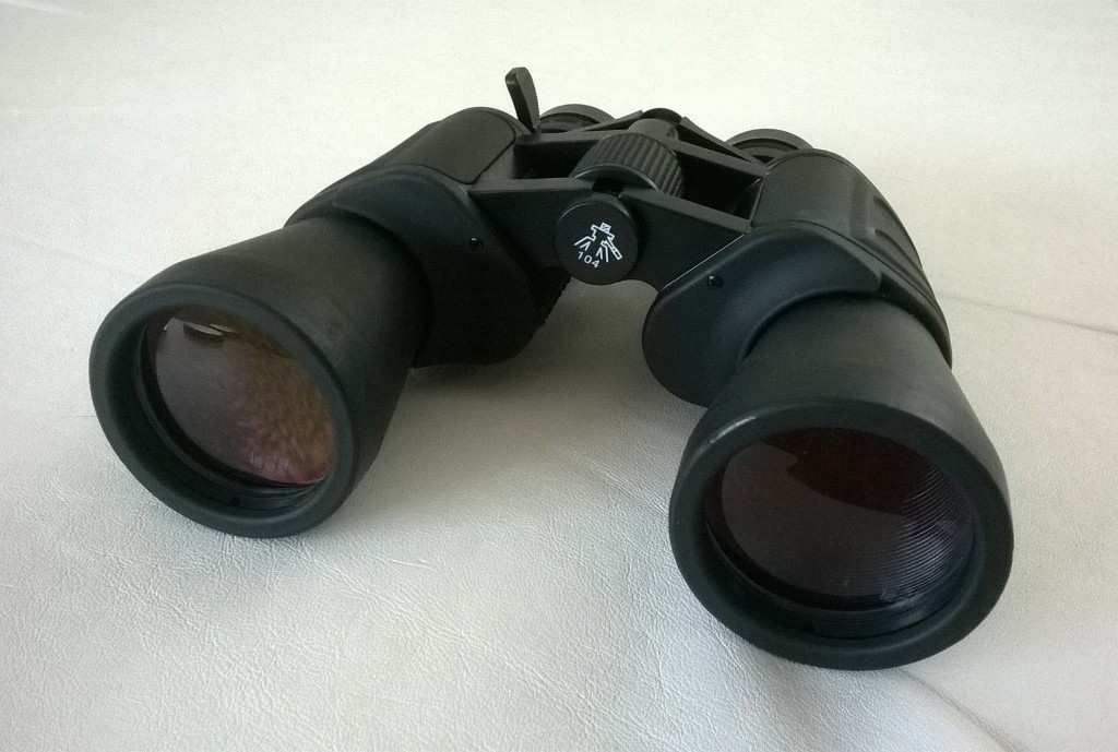 optus ' 8 24 x 50 zoom binoculars in Beaconsfield, Buckinghamshire