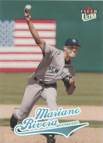 2004 Fleer Ultra - Mariano Rivera #17