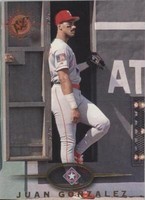 1995 Topps Stadium Club - Juan González #145