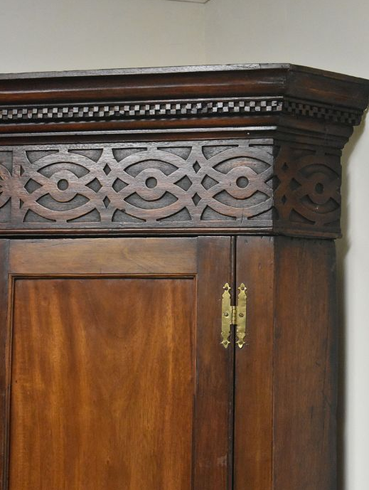 Antique George III Mahogany Corner Cupboard English Cabinet Brown Wood
