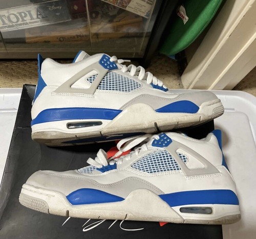 Nike Air Jordan 4 Retro 