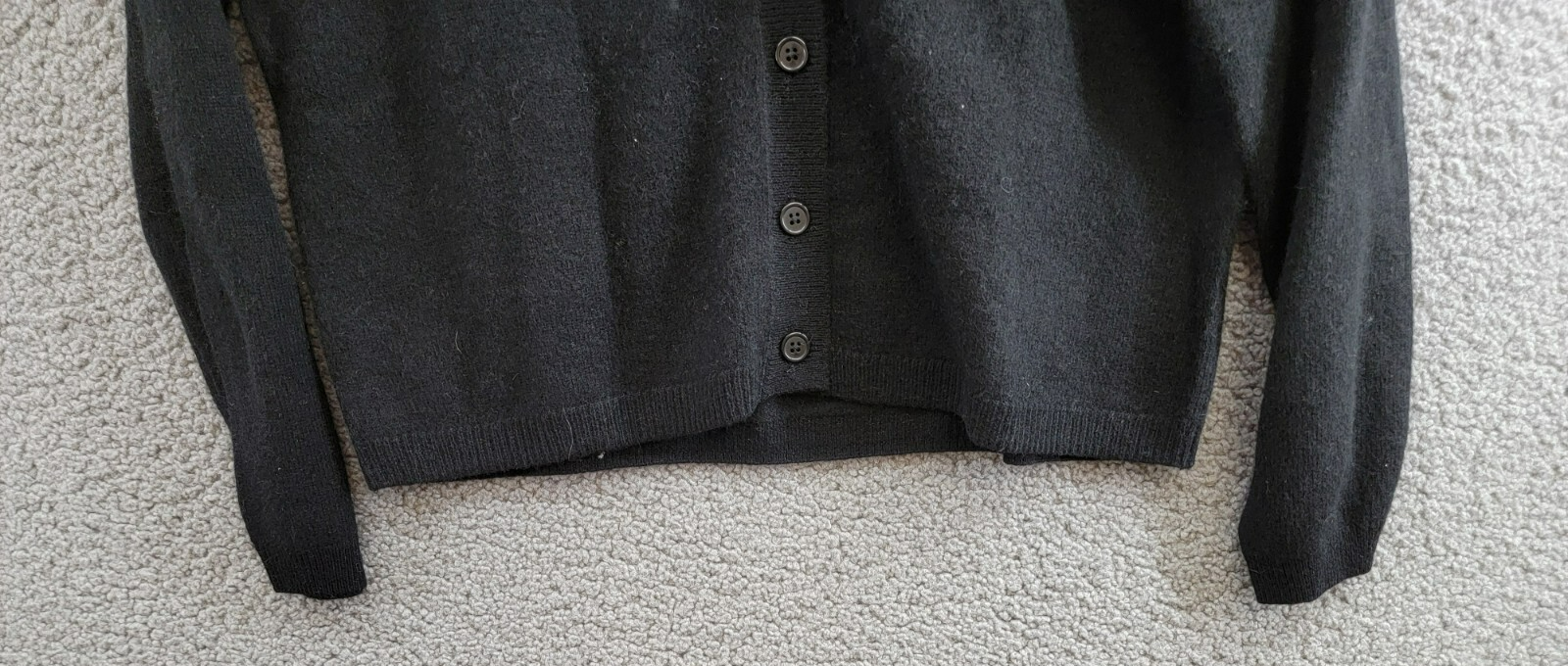 C by Bloomingdale's Cashmere V-Neck Cardigan Women's XS Black Button Closure L/S - Picture 3 of 16