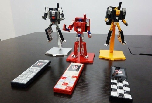 トランスフォーマー まとめ売り Transformers x au INFOBAR OPTIMUS PRIME/BUMBLEBEE/MEGATRON