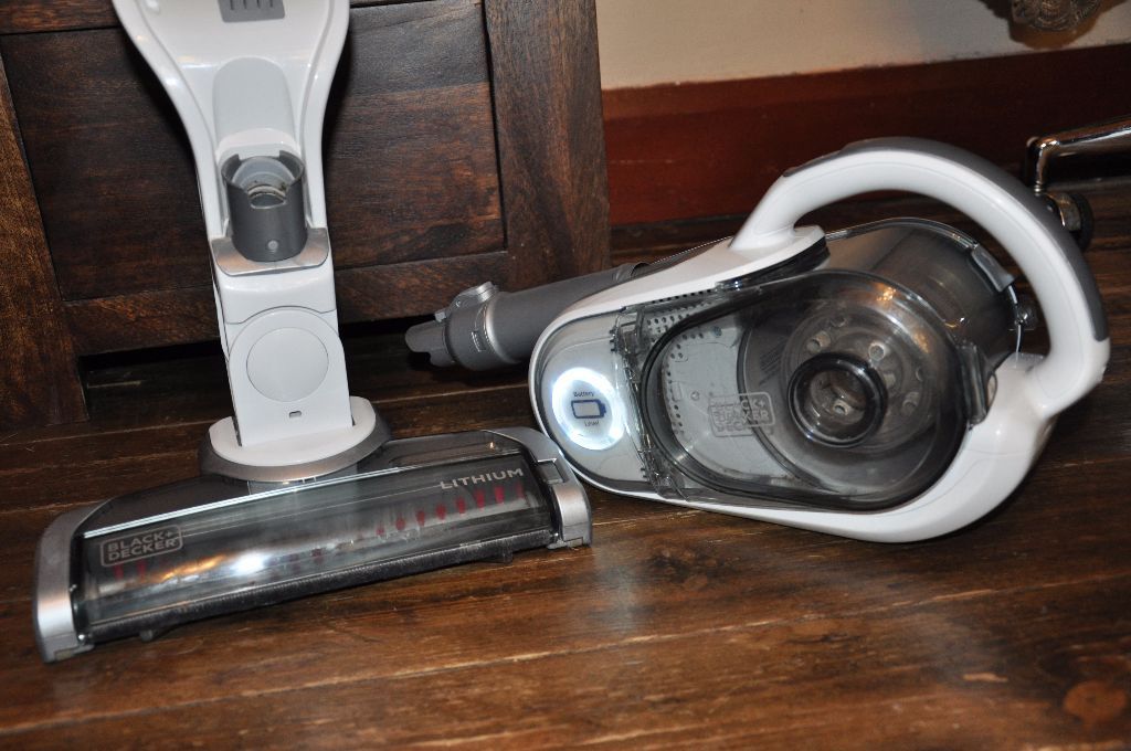 Black & Decker ora 2 in 1 stick vacuum cleaner cordless dust buster