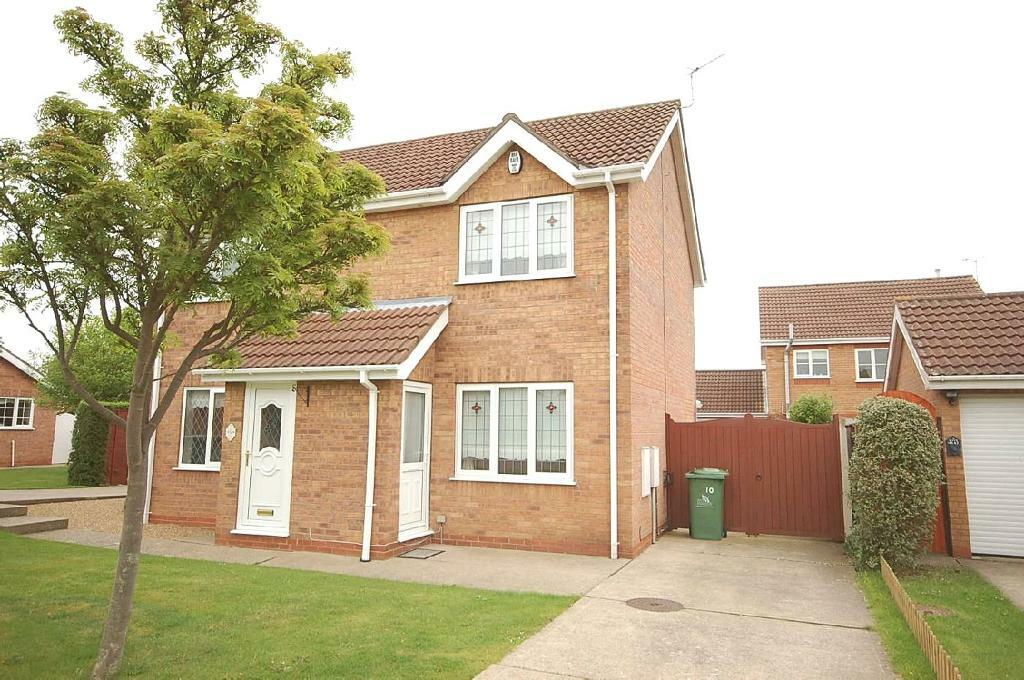 2 bedroom house in Cardinal Court, Waltham, Grimsby, N E Lincolnshire