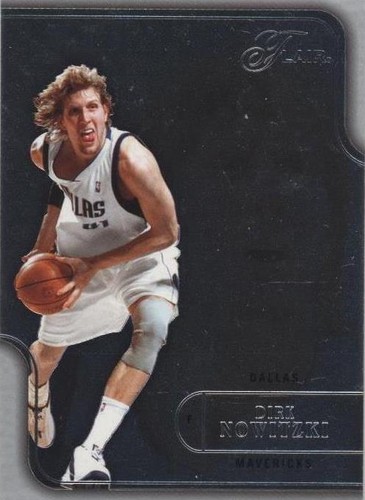 2003-04 Flair - Dirk Nowitzki #20