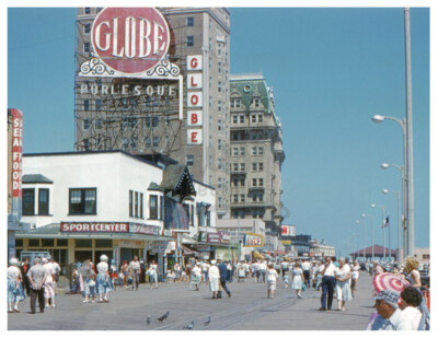 Globe Burlesque Theatre Atlantic City 8x11 in Photo (September 1958) [220417-8]
