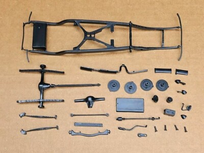 MPC 1/25 1932 CHRYSLER IMPERIAL CONVERTIBLE COUPE GANGBUSTERS CHASSIS & RELATED