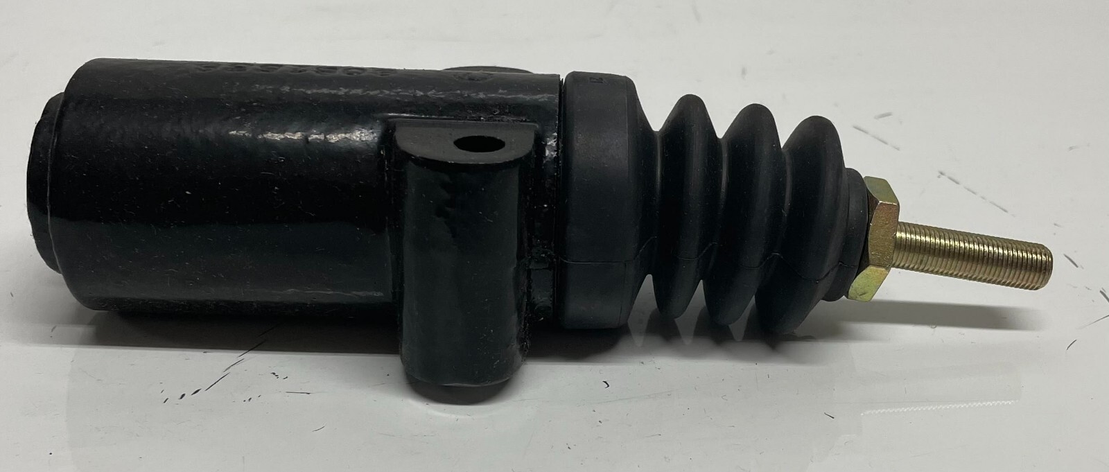 8089526 Genuine Volvo Truck Clutch Slave Cylinder OEM - New