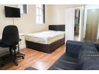 Studio flat in London Road, Leicester, LE2 (#1406718)