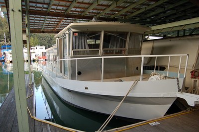 WHIT-CRAFT 41" Steel Hull Houseboat