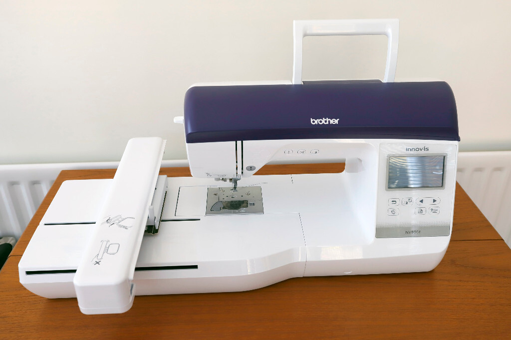 FOR SALE BROTHER EMBROIDERY MACHINE Innovis model NV800e As new in