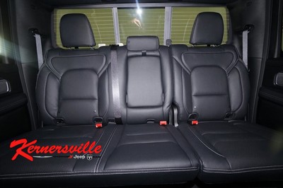 Easy Financing! 2022 Ram 1500 Big Horn 12in Custom Black Widow Kcdjr