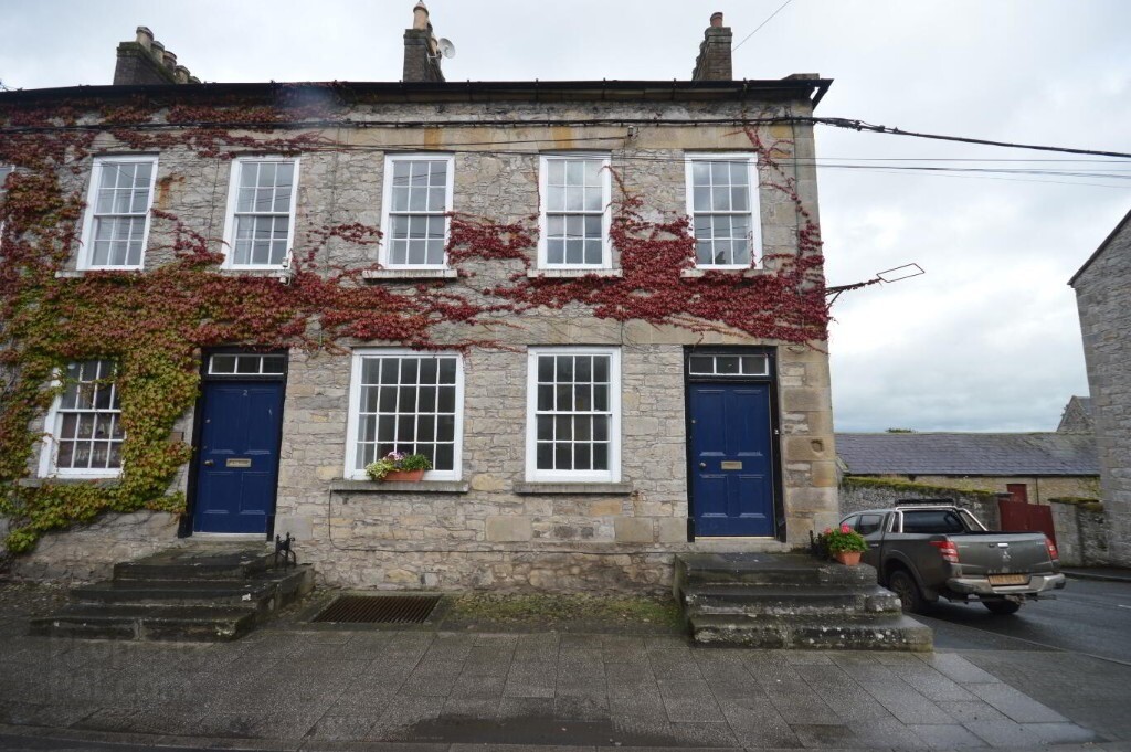 Four bedroom property in Caledon For Rent in Dungannon, County Tyrone