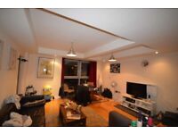 DESIRABLE 2 BED APARTMENT WITH FLOOR TO CEILING WINDOW, Canning Town