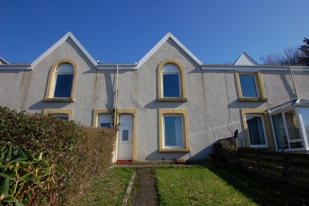 One bedroom flat in Kilcreggan, with fabulous views down the Clyde in