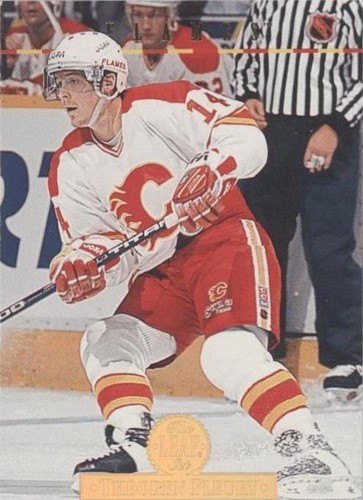1994-95 Leaf - Theoren Fleury #55