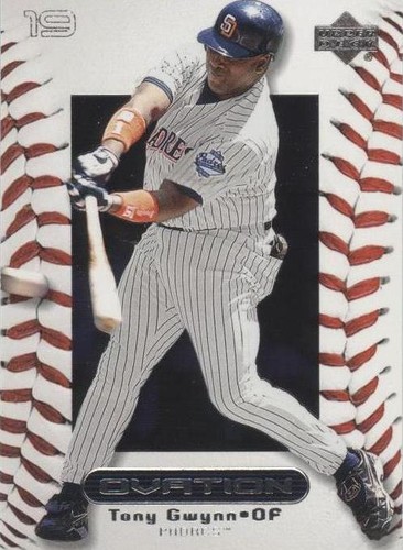 2000 Upper Deck Ovation - Tony Gwynn #38