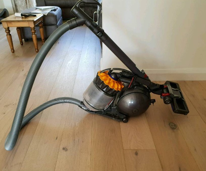 Dyson DC39 Multi Floor Vacuum Cleaner in Sheffield, South Yorkshire