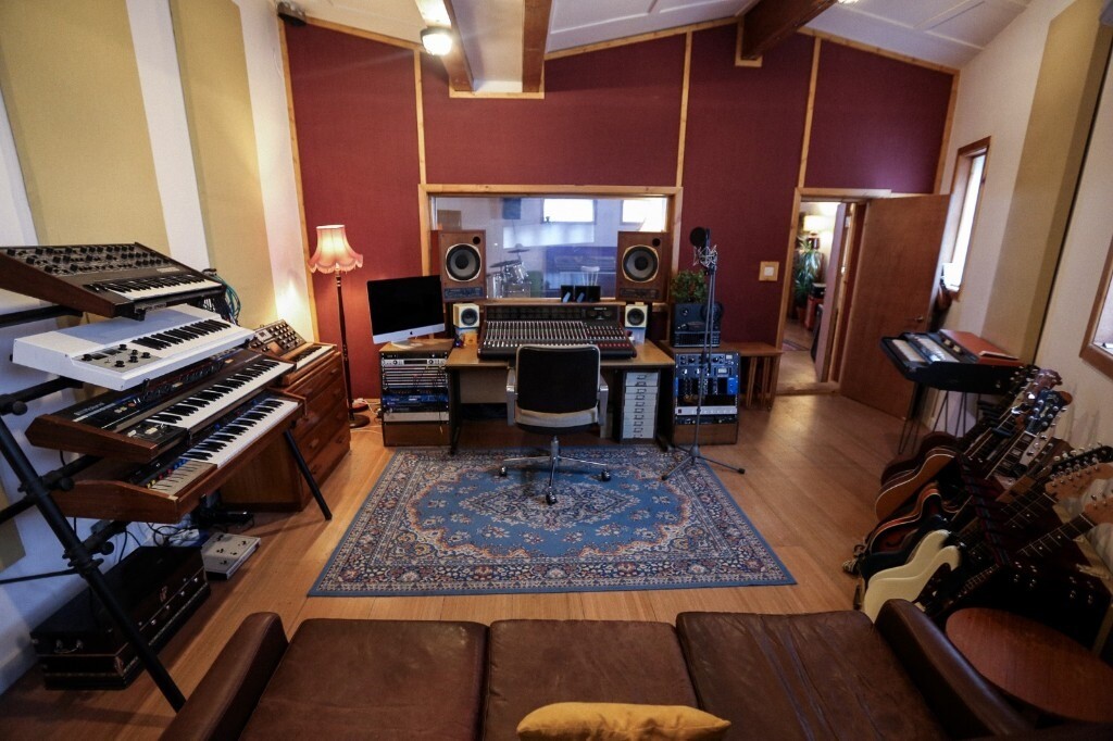 Soundproof music studio / production room available in Hackney, London Gumtree