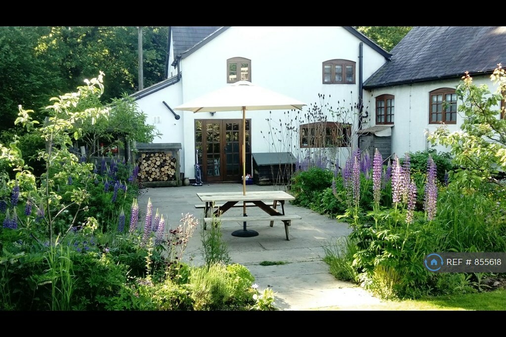 6 bedroom house in Wood Lane Farm Cottage Barston, Solihull, B92 (6 bed