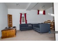 1 bedroom flat in Cheltenham, Cheltenham, GL50 (1 bed) (#1536329)