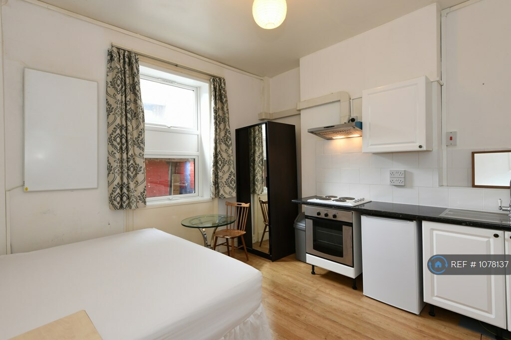 Studio flat in Studio 301 Caledonian Road, London, N1 (1078137) in
