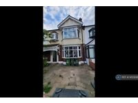 4 bedroom house in Nelson Road, London, E4 (4 bed) (#1452936)