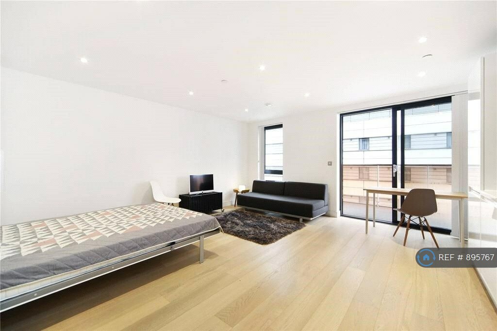 Studio flat in Kensington Apartments, London, E1 (895767) in London