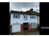 5 bedroom house in Wentworth Hill, Wembley, HA9 (5 bed) (#440861)