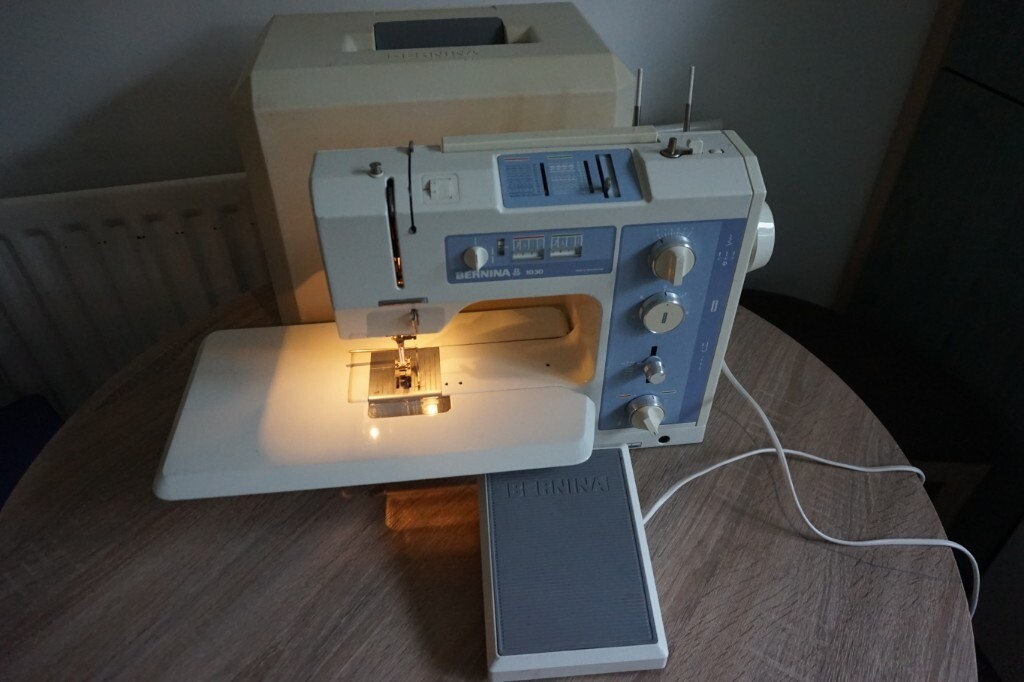 Bernina 1030 Multi- Decorative Stitch Sewing machine, Freehand