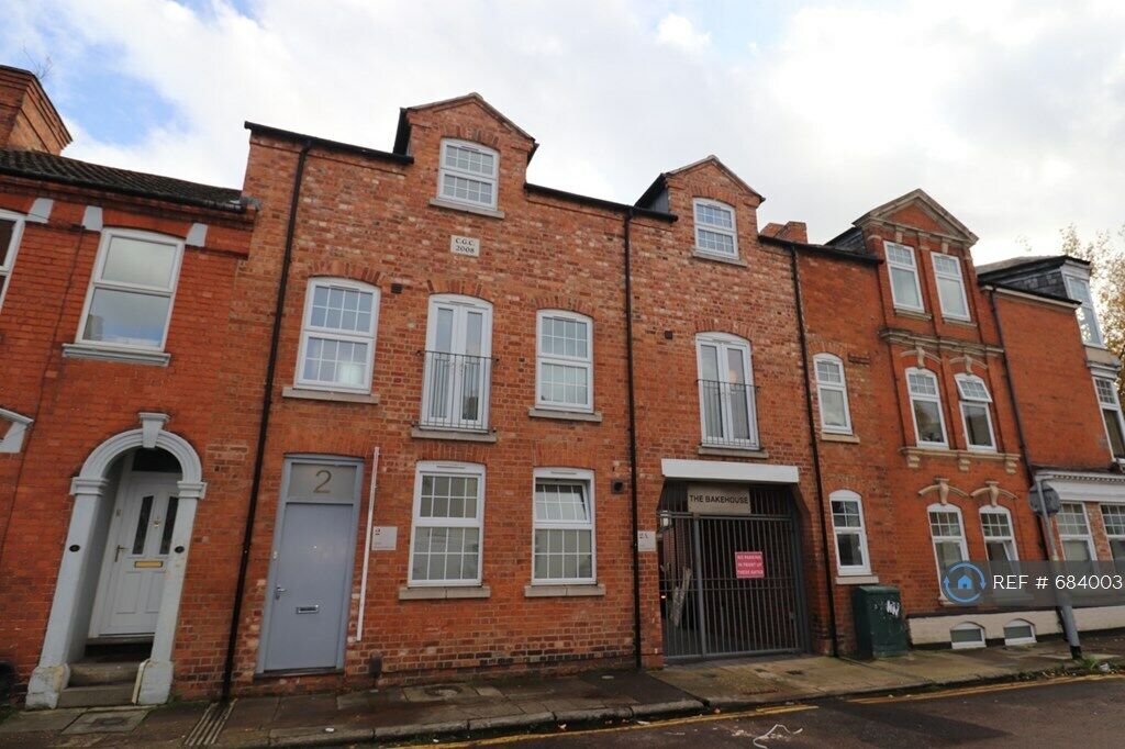 1 bed flat to rent in northampton