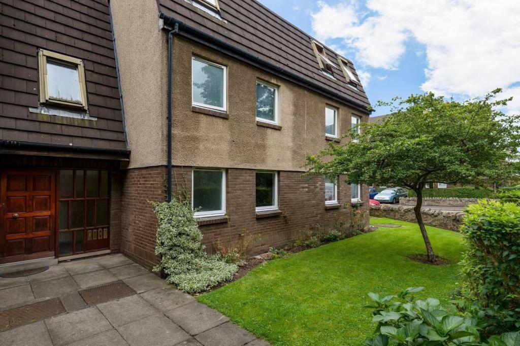 2 bed Furnished Flat in Stockbridge Edinburgh. EH3 in Stockbridge