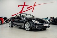 2005 05 MERCEDES-BENZ SLK 5.4 SLK55 AMG CONVERTIBLE 2DR PETROL AUTOMATIC (288 G/
